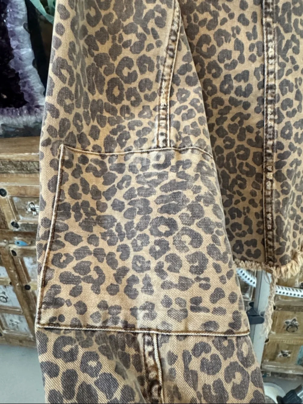Free PeoplešLeopard Distressed Denim Jacket Size S. - Picture 7 of 9